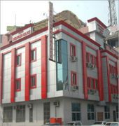 Oyo Metro Tower Near Ambience Mall 3* New Delhi