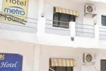 Oyo Metro Tower Near Ambience Mall New Delhi