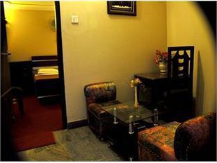 Hotel Oyo Metro Tower Near Ambience Mall New Delhi